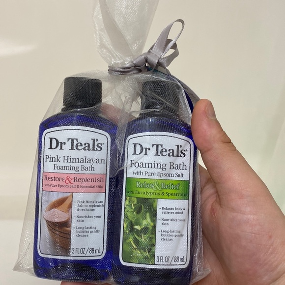 Dr Teal’s Pink Himalayan Foaming Bath and Green Pure Epsom Salt Foaming Bath - Picture 3 of 3